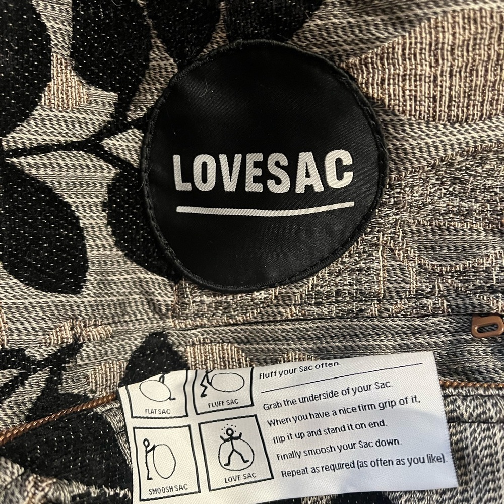 Lovesac “city” sac cover. Rare pattern. EUC! CLEAN